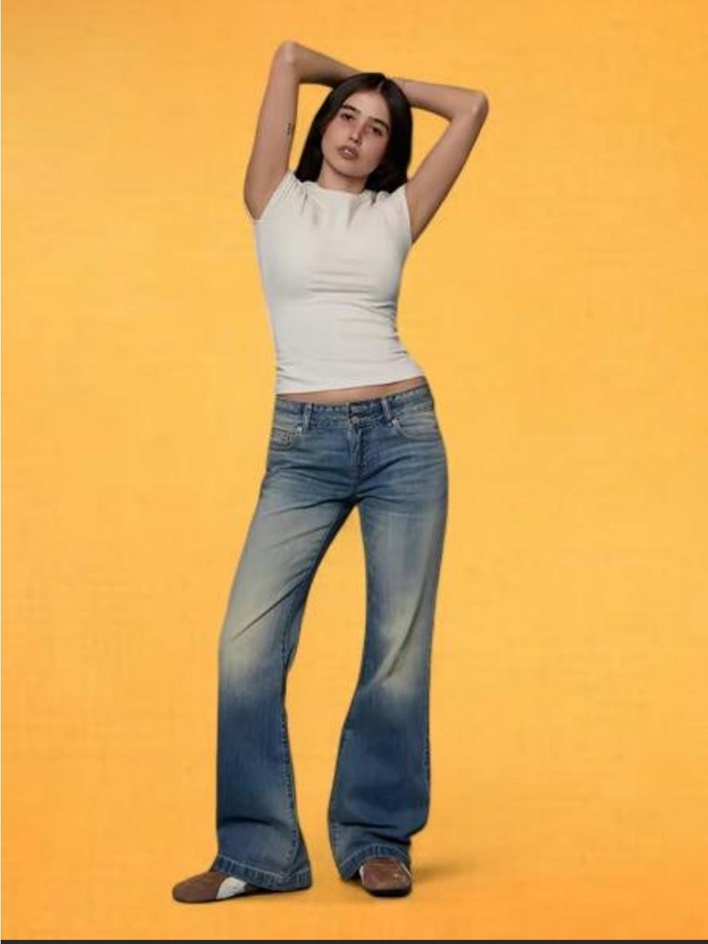 Pacsun Classic Wide-Leg Women's Jeans in Faded Blue